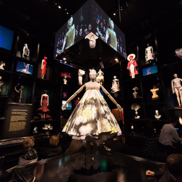 Выставка Александра Маккуина: торжество эстетики над этикой - ZIMA