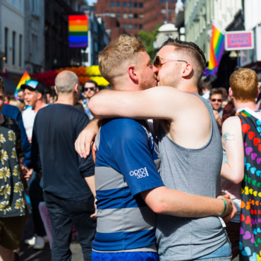 Лондонский гей-парад. Гуляют все, включая мопсов. Фото и видео