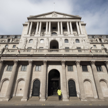 Банк Англии: Уровень инфляции к концу года превысит 3%