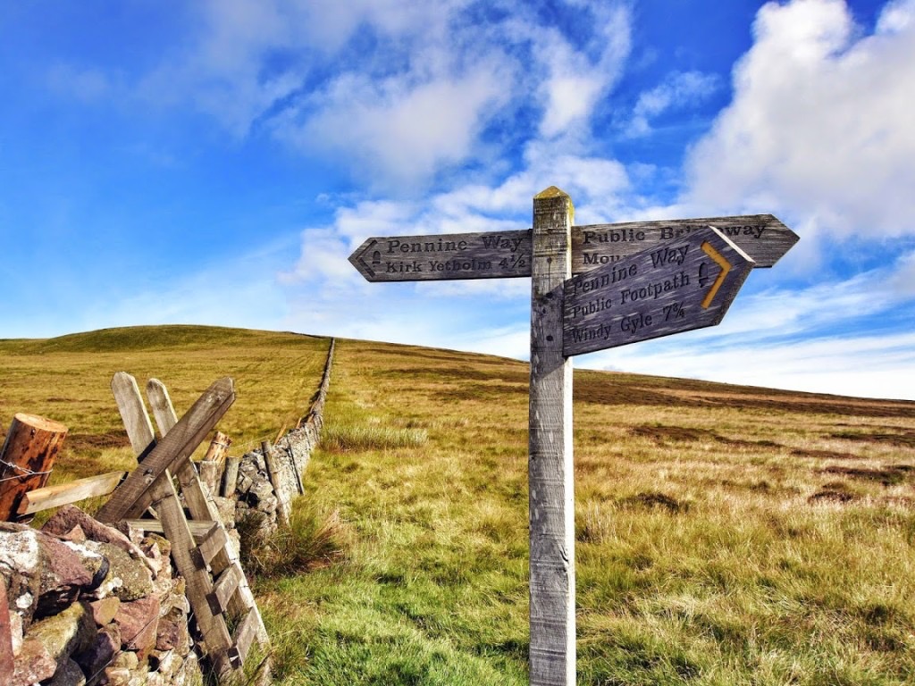 The pennine way is the oldest official. Pennine way. Пеннинский путь. Пеннин. Pennines.