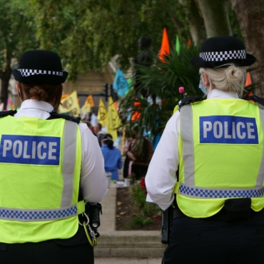 Британская полиция расследует возможную причастность убийцы Сары Эверард к другим преступлениям