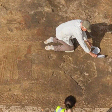 На английской ферме нашли римскую мозаику с изображением гомеровской «Илиады»