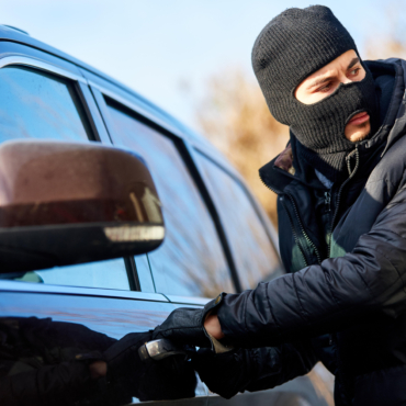 Угон или хакерская атака: как защититься от кражи автомобиля в Лондоне
