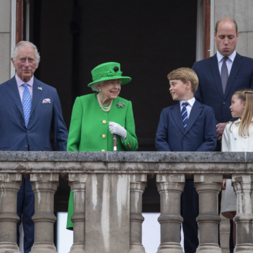 Елизавета II: «Я глубоко тронута тем, как много людей вышли на улицы, чтобы отпраздновать мой Платиновый юбилей»