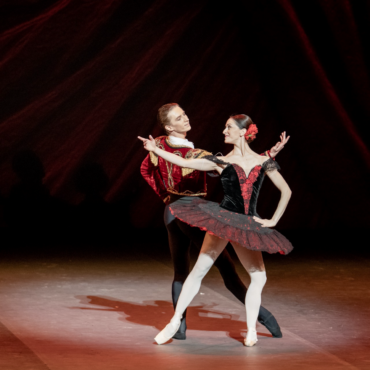 Гала-вечер «Иконы балета» возвращается на сцену театра London Coliseum