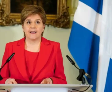 Первый министр Шотландии Никола Стерджен уходит в отставку