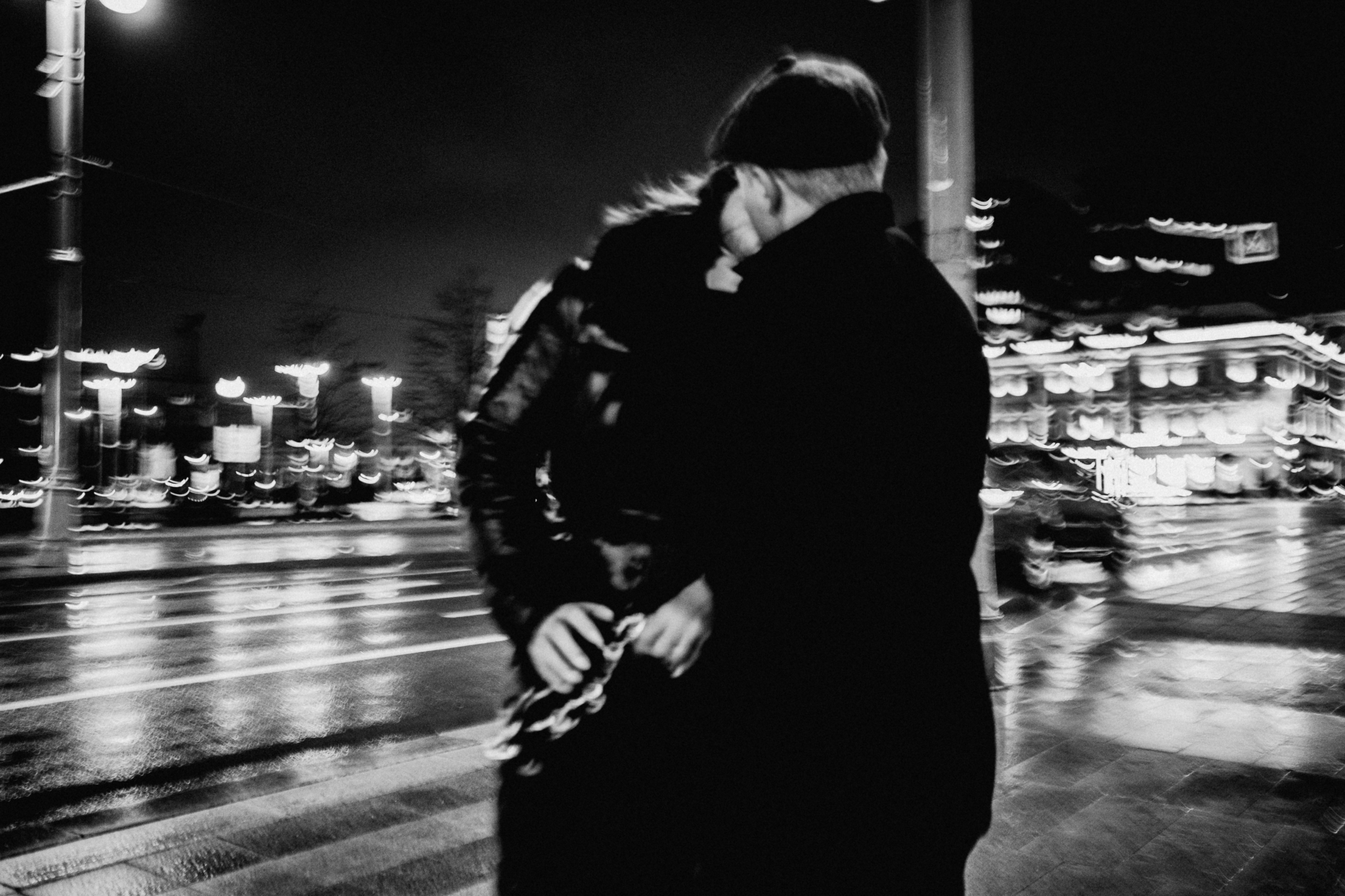 начинающий художник. художник рисует картину. искусство рисования. работа над выставками. работа над выставками.