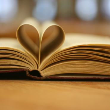 ￼Что почитать: 11 хороших книг о любви, отношениях и не только 