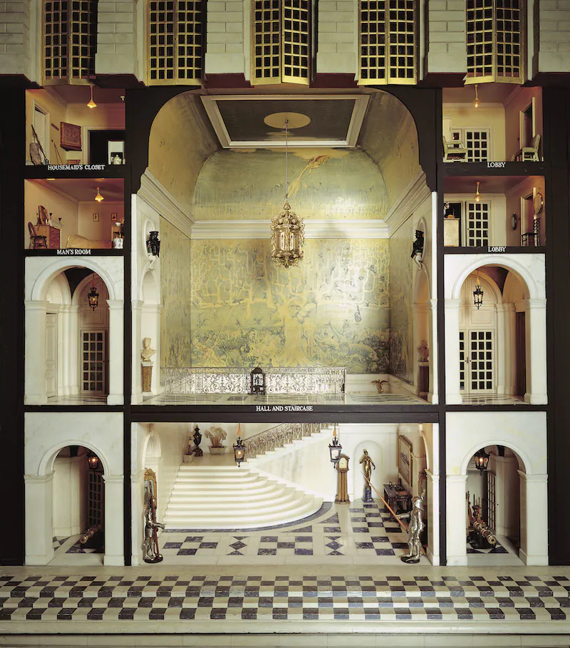 Royal-Collection-Trust-©-Her-Majesty-Queen-Elizabeth-II-www.royalcollection.org_.uk_.-Queen-Mary’s-Dolls’-House-is-on-display-as-part-of-a-visit-to-Windsor-Castle