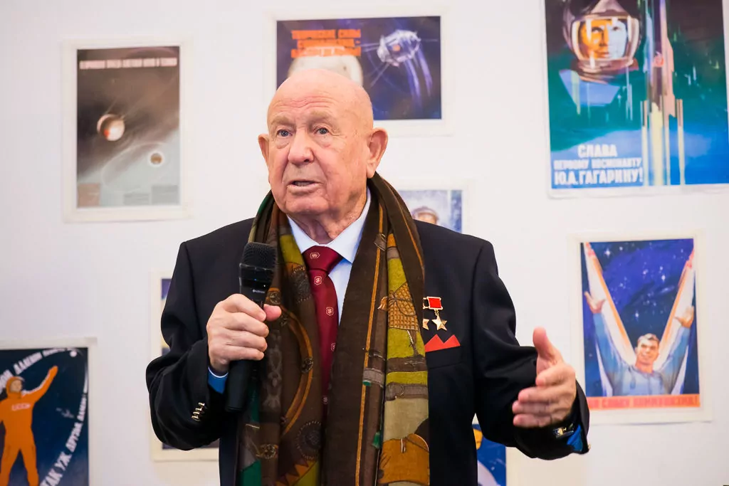 leonov (3 of 12)