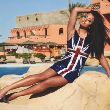 Miss UK отказалась от титула, когда организаторы конкурса попросили ее похудеть