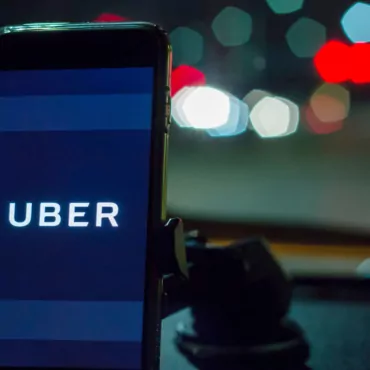 Uber просит лондонцев поддержать электронную петицию в свою защиту
