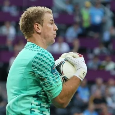 Грабители на мопедах ограбили вратаря «Вест Хэма» Джо Харта