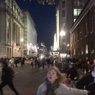 Полицейская операция на станции Oxford Circus завершена, пострадавших нет