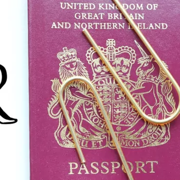 После «Брекзита» британцам вернут синий паспорт