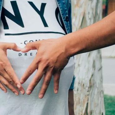 Количество подростковых беременностей в Великобритании с 2008 года уменьшилось вдвое