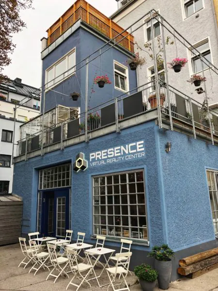 Виртуальное кафе Presence