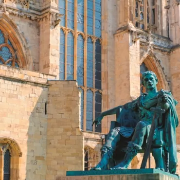 Империя не должна умереть: История Йорка от Алексея Зимина