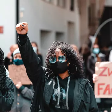 Движение Black Lives Matter устроило протест в Брайтоне