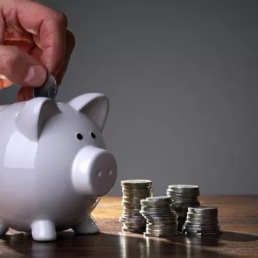 Монеты номиналом £2 временно перестанут выпускать в Британии