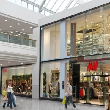 H&M закроет несколько сотен магазинов по всему миру
