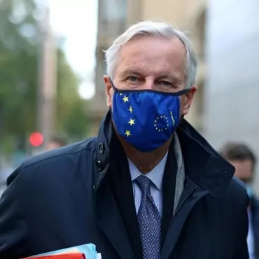 Переговоры по Brexit приостановили из-за COVID-19 у одного из участников