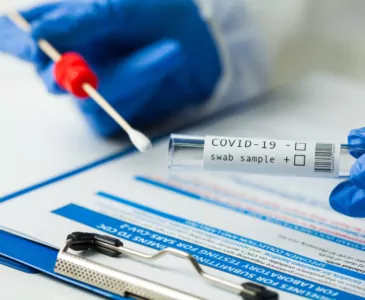 Суточное число заболевших COVID-19 впервые с января превысило 26 тысяч