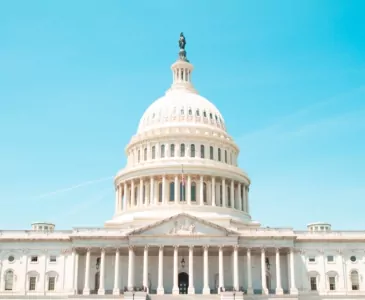 Власти США предостерегли американцев от поездок в Великобританию
