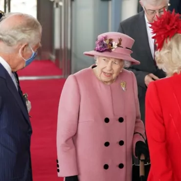 Королева Елизавета заявила, что ее «раздражают» мировые лидеры, которые «говорят, но не делают»