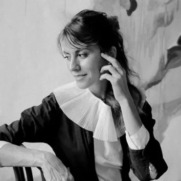Artist Karina Eibatova – about contrasts of light and darkness, space and disappearing painting