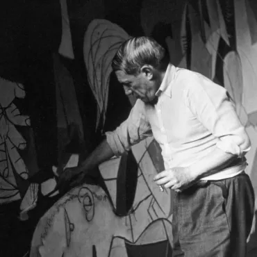Театр начинается со стеллажа — о выставке Тheatre Picasso в Tate Modern
