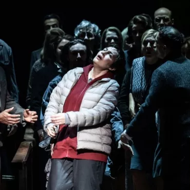 Жанна д’Арк: опасное сходство. О премьере «Орлеанской Девы» Дмитрия Чернякова в Амстердаме