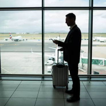 В каких аэропортах Британии теперь можно провозить до двух литров жидкостей в ручной клади