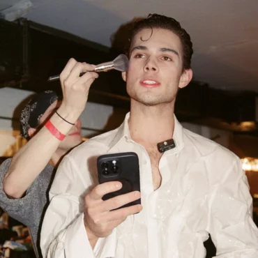 Looksmaxing. Как опасный онлайн-тренд играет на мужских комплексах