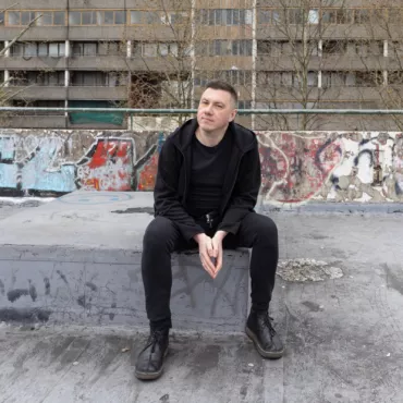 «Двойной посторонний»: в лондонской мастерской художника Павла Отдельнова