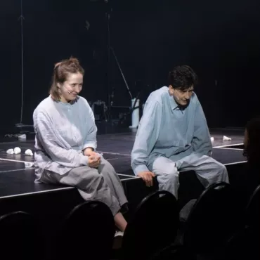 Радикальная нежность. Как прошла премьера спектакля Extra Life в Берлине