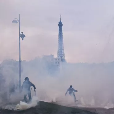 Горит ли Париж?